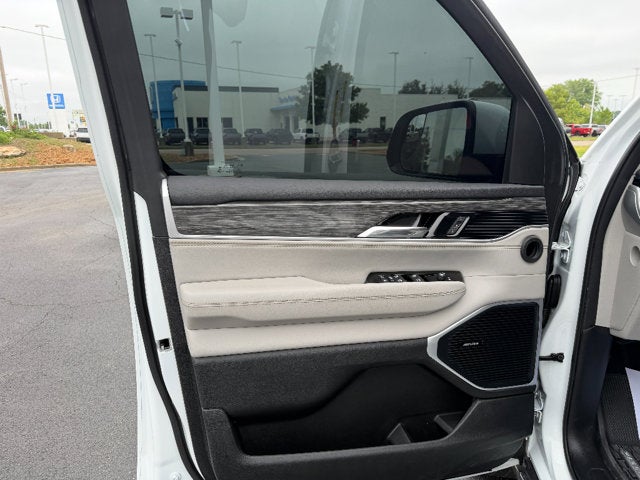 2022 Jeep Wagoneer Series II