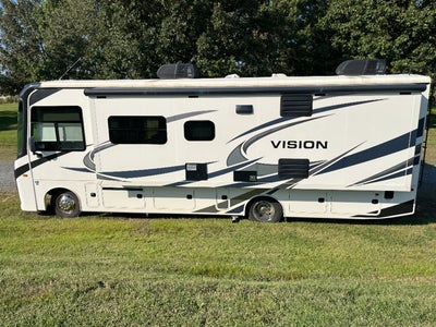 2020 Ford F-53 Motorhome Stripped Chassis Base