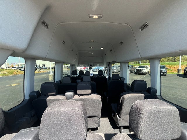 2024 Ford Transit Passenger Wagon XLT