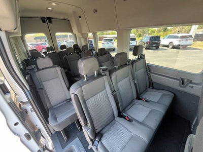2024 Ford Transit Passenger Wagon XLT