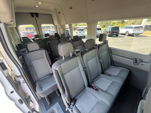 2024 Ford Transit Passenger Wagon XLT