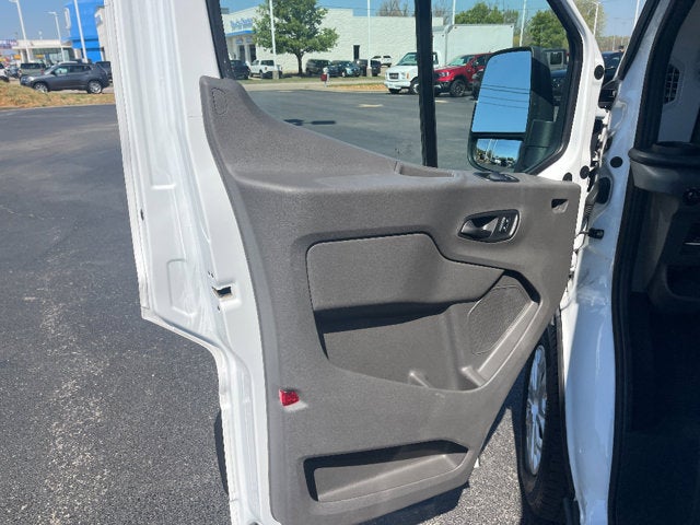 2024 Ford Transit Passenger Wagon XLT