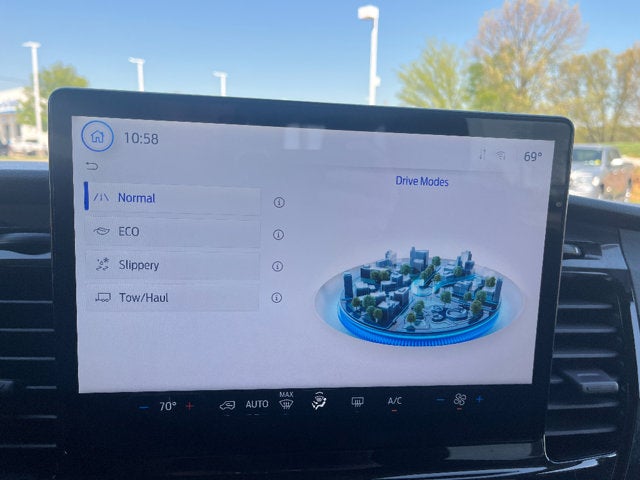 2024 Ford Transit Passenger Wagon XLT