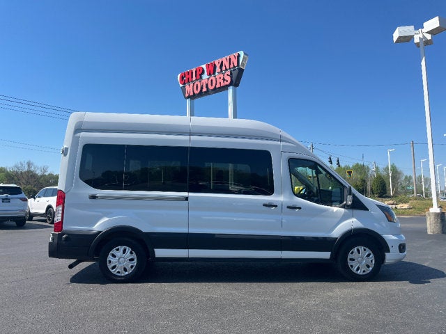2024 Ford Transit Passenger Wagon XLT