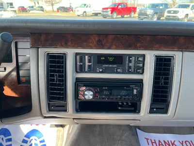1993 Cadillac Fleetwood Base