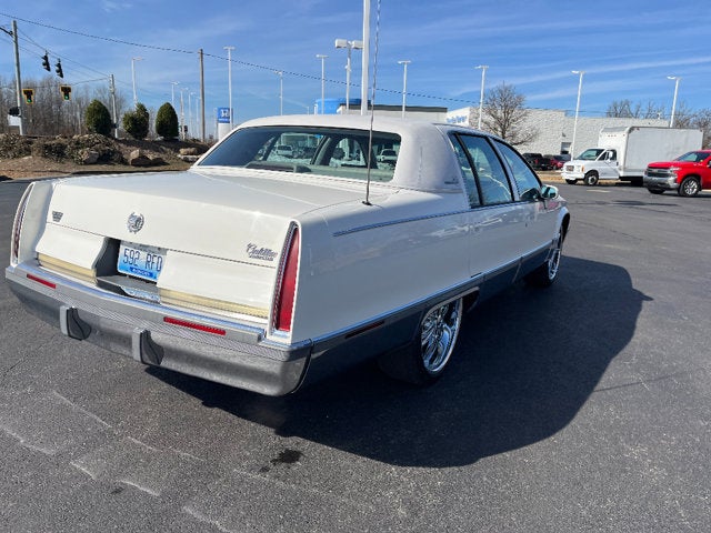 1993 Cadillac Fleetwood Base