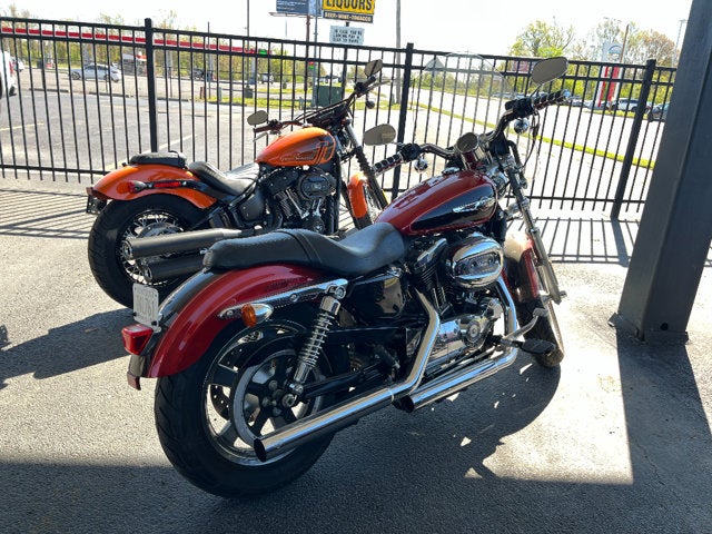 2013 Harley-Davidson XL1200C Base