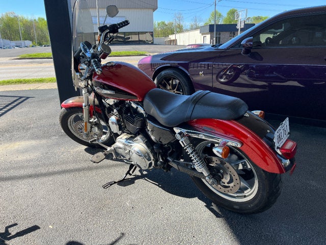 2013 Harley-Davidson XL1200C Base