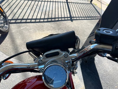 2013 Harley-Davidson XL1200C Base