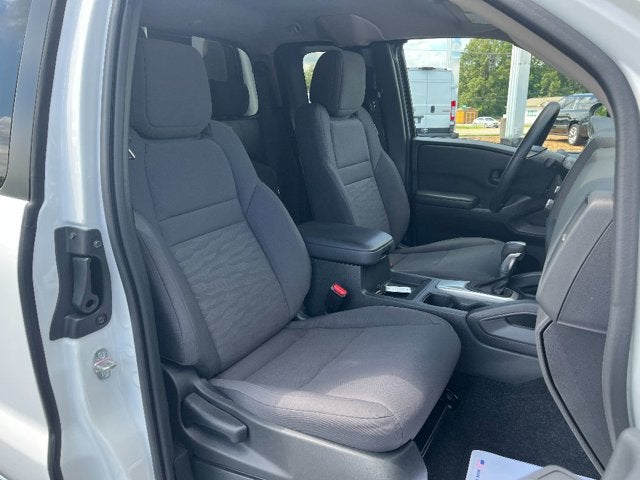 2023 Nissan Frontier S