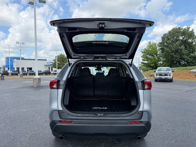 2020 Toyota RAV4 LE
