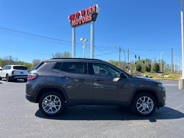 2022 Jeep Compass Latitude Lux