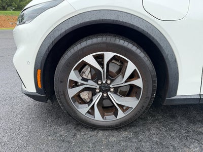 2024 Ford Mustang Mach-E Select
