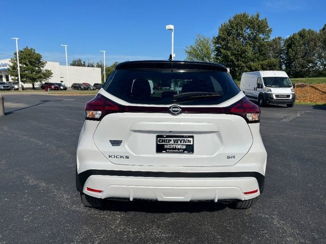 2023 Nissan Kicks SR