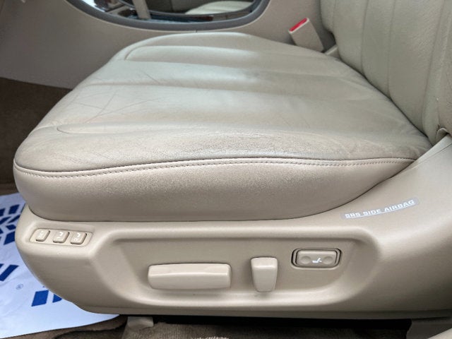 2001 Toyota Avalon XLS w/Bucket Seats