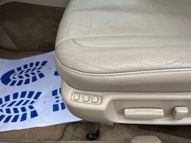 2001 Toyota Avalon XLS w/Bucket Seats