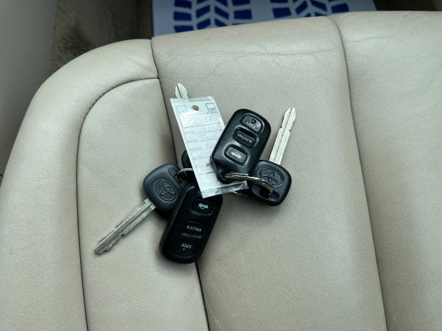 2001 Toyota Avalon XLS w/Bucket Seats