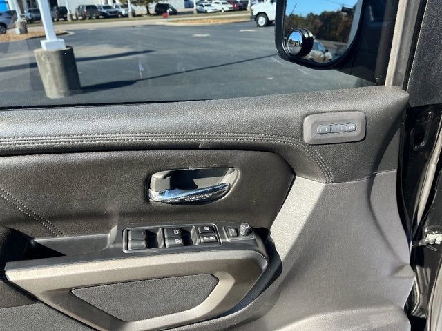 2015 Nissan Armada Platinum