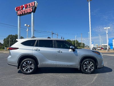2023 Toyota Highlander XLE