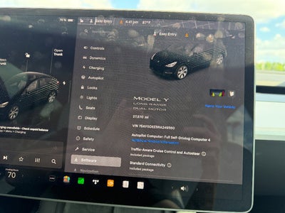 2024 Tesla Model Y Long Range