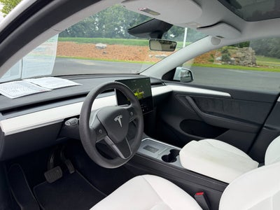 2024 Tesla Model Y Long Range