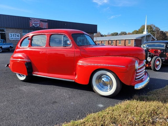 1946 Ford SEDAN 4 DOOR