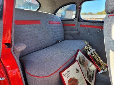 1946 Ford SEDAN 4 DOOR