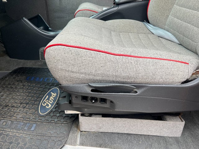 1946 Ford SEDAN 4 DOOR