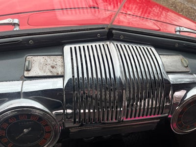 1946 Ford SEDAN 4 DOOR