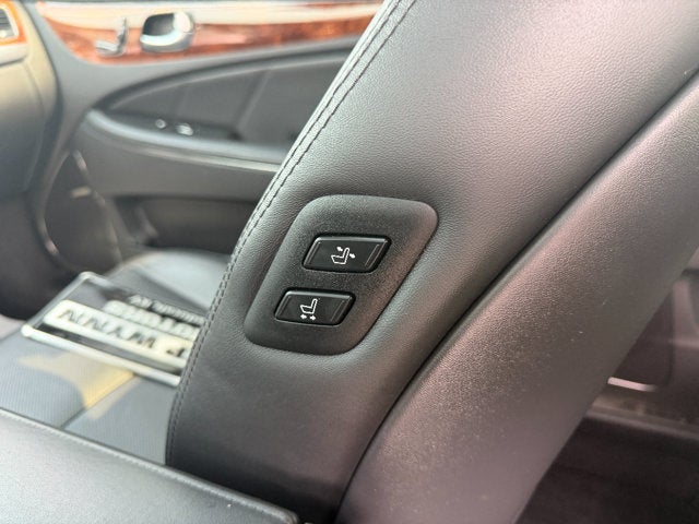 2014 Hyundai Equus Signature