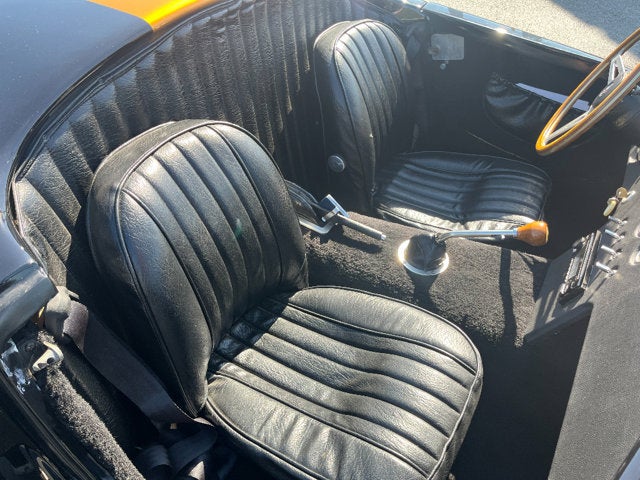 1965 COBRA AC REPLICA